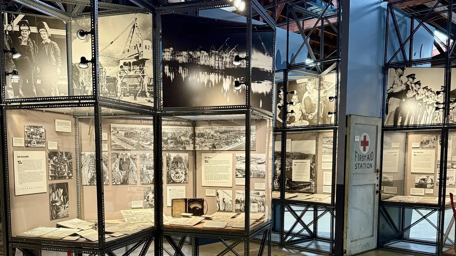 Bay Model Visitor Center