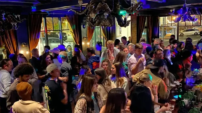 Corner Bar thumbnail