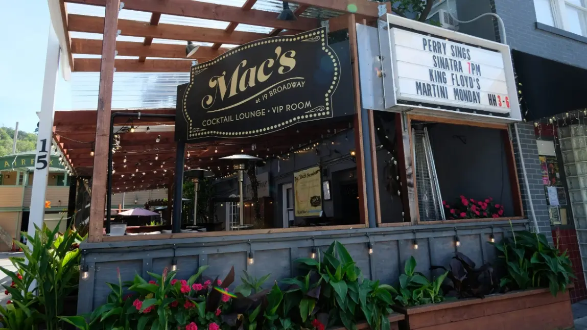 Mac's at 19 Broadway thumbnail